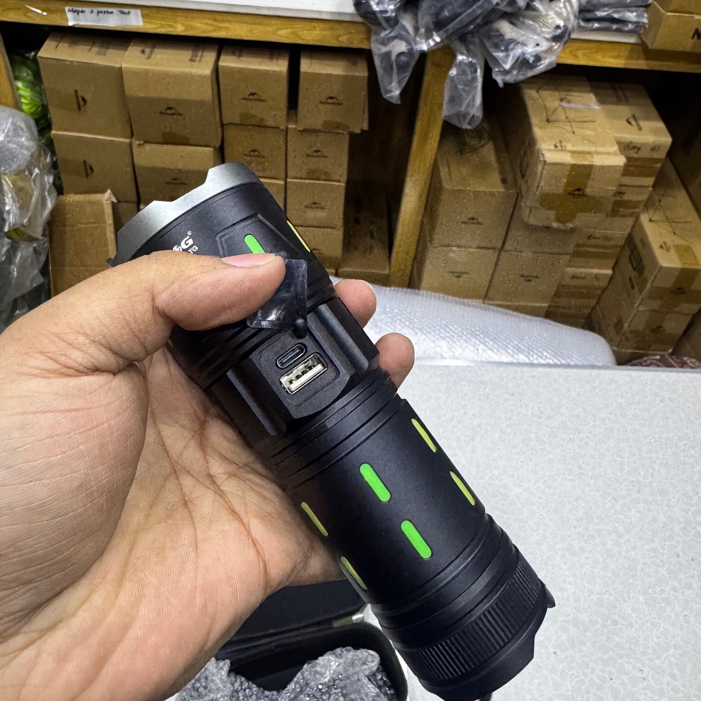 New High Quality Steel Body P90 Light With Glow Design