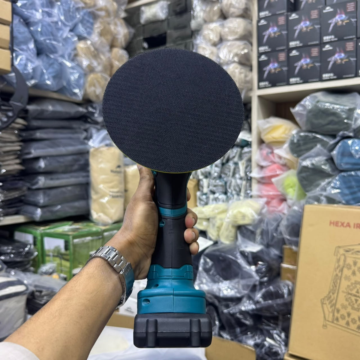 Makita 48V Cordless Waxing & Polishing Machine with Complete Polisher Kit