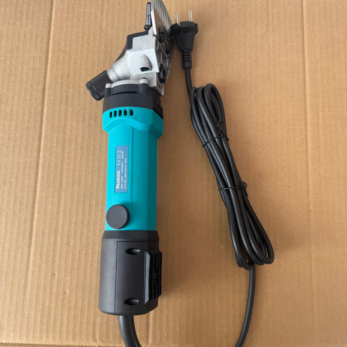 Makita 690W Electric Sheep & Goat Shearing Machine