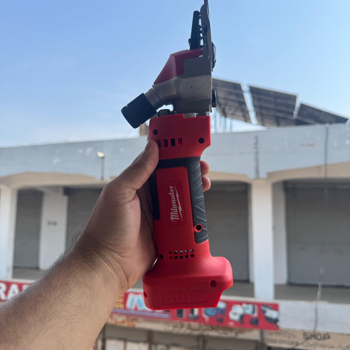 Milwaukee 21V Cordless Animal Shearing Machine For Sheep & Goats