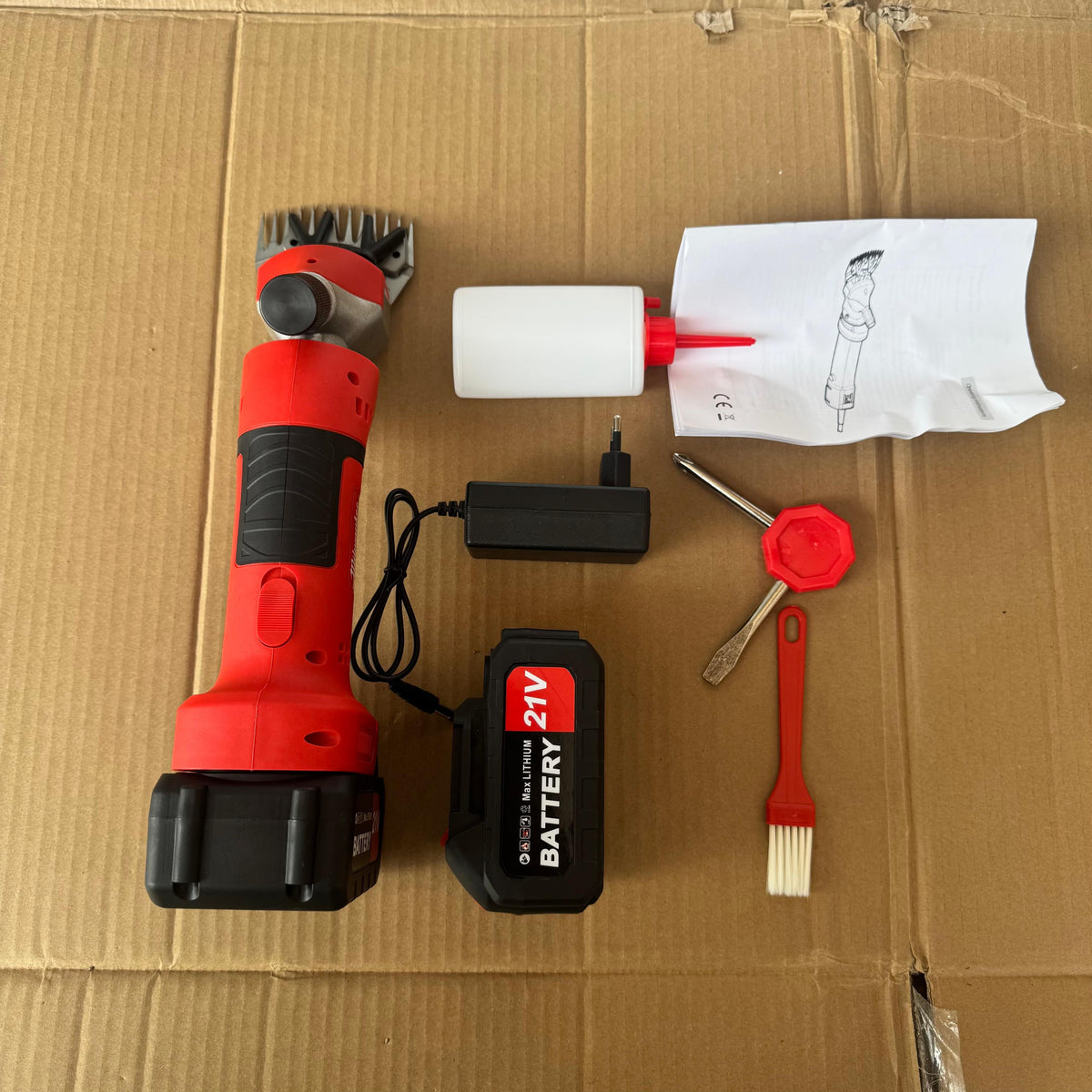 Milwaukee 21V Cordless Animal Shearing Machine For Sheep & Goats