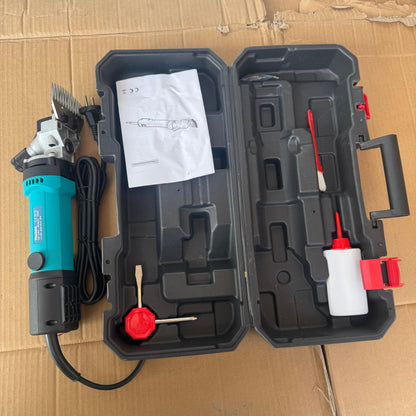 Makita 690W Electric Sheep & Goat Shearing Machine